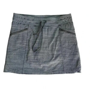 Athleta MODERN METRO SKORT Black & White Stripe Size Small